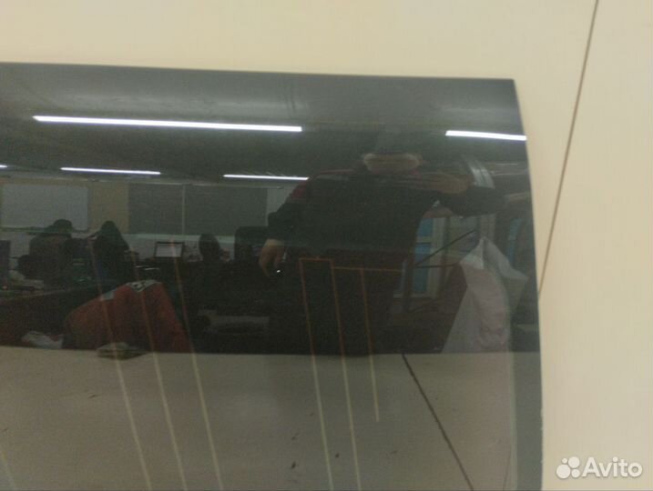 Стекло кузовное глухое левое Land Rover Discovery