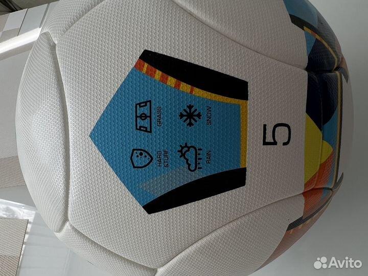 Футбольный мяч torres t pro