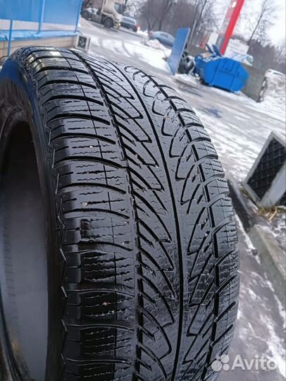 Goodyear UltraGrip 8 Performance 225/55 R17 101V