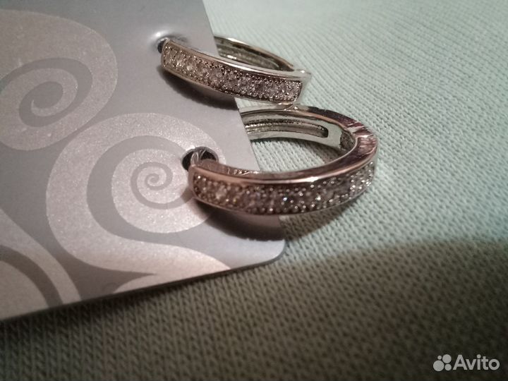 Много украшений-бижутерия пакетом