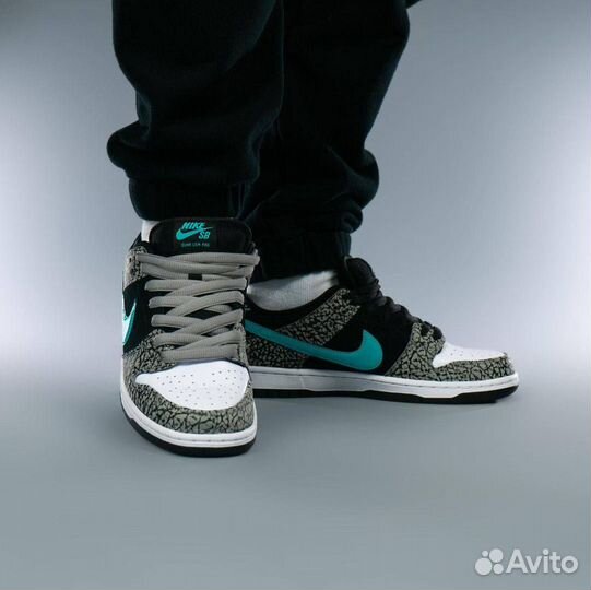 Кроссовки Nike SB Dunk Low Pro Atmos Elephant