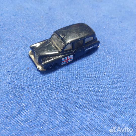 Модель автомобиля matchbox taxi FX4R 1986 1/60