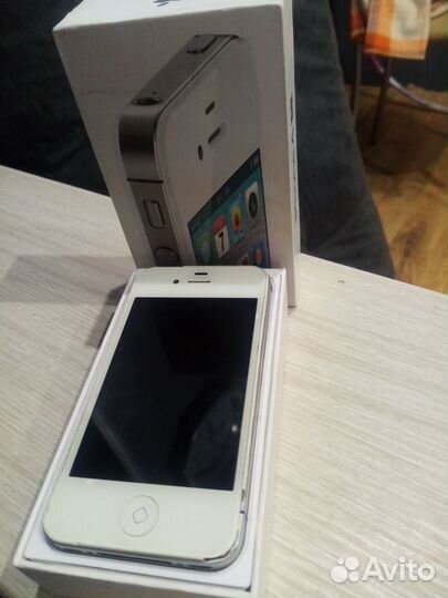 iPhone 4S, 8 ГБ