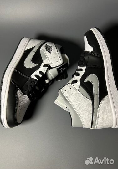 Кроссовки Nike Air Jordan 1 Black & White Люкс