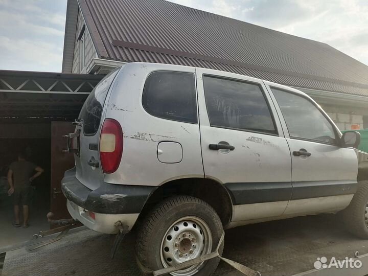 Запчасти chevrolet niva