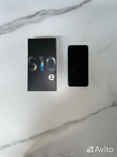 Samsung Galaxy S10e, 6/128 ГБ