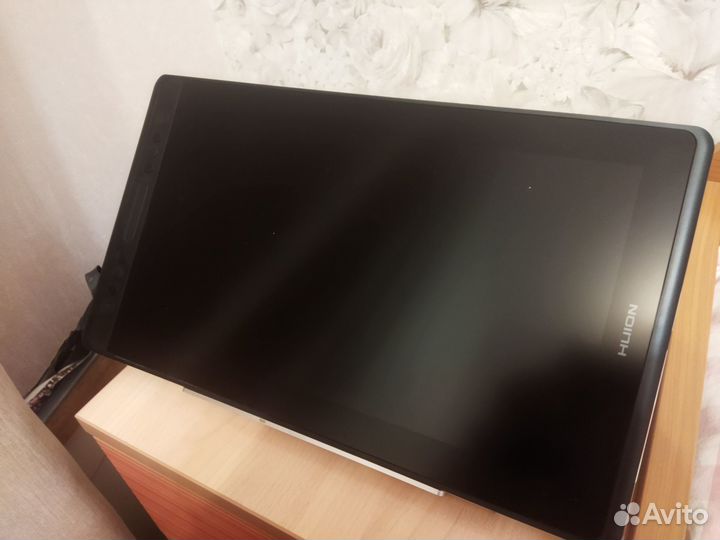 Графический планшет с экраном Huion Kamvas Pro 16