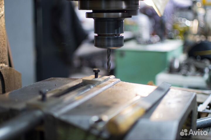 Токарные и фрезерные работы по металлу