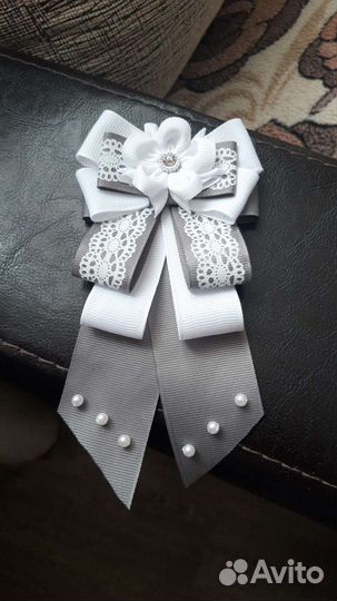 Бант-брошь-галстук и резинки для волос