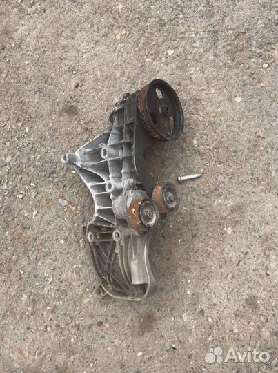 Насос гур ниссан террано D10 1.6