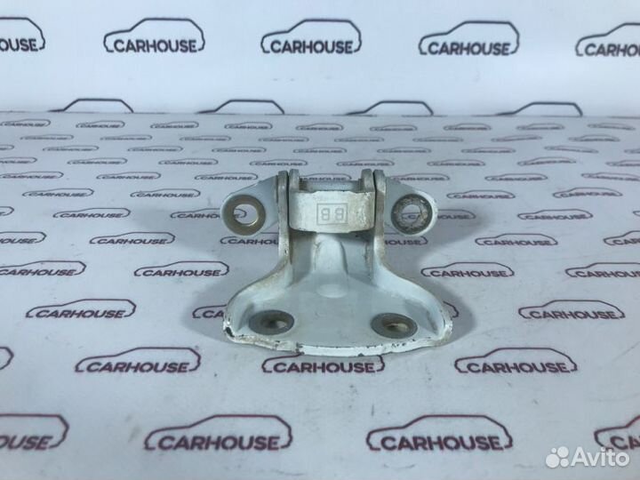 Петля двери задняя правая Daewoo Gentra B15D2 2013