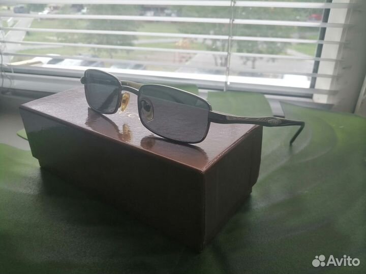 Солнцезащитные очки мужские gucci