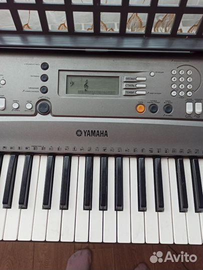 Синтезатор yamaha psr r300