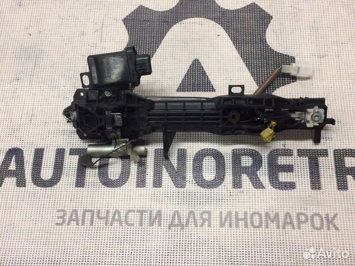 Ручка двери передняя правая Lexus LS 6920150080