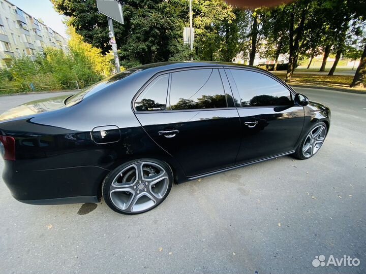 Volkswagen Jetta 1.6 МТ, 2010, 145 000 км