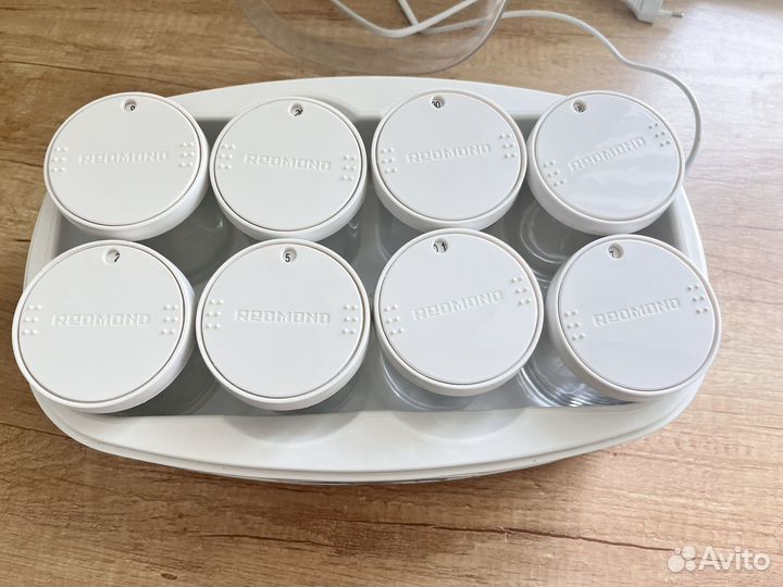 Йогуртница Redmond Rym M5401