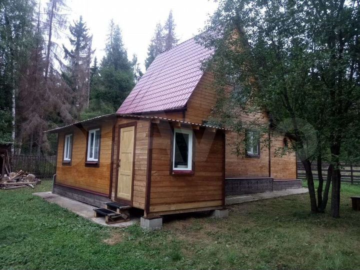 Дом 105 м² на участке 4,5 га