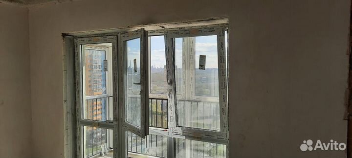 Оконный блок с дверью