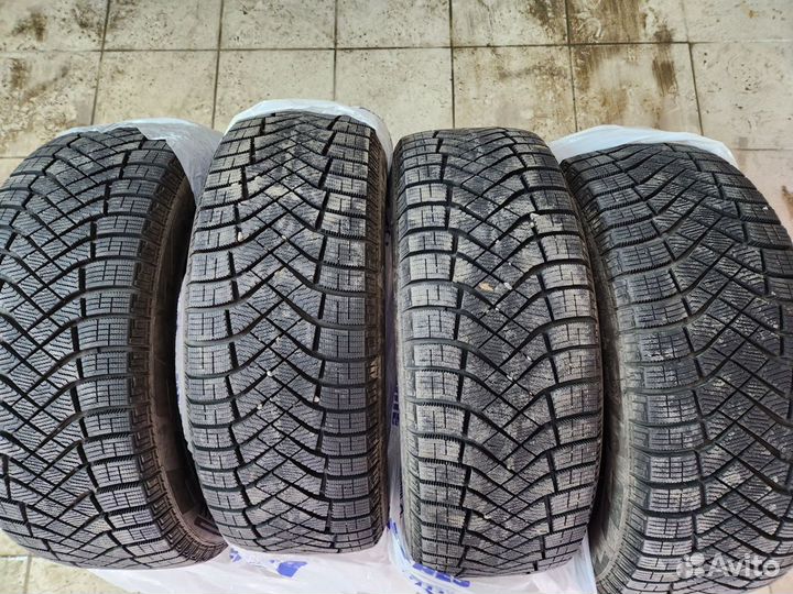 Pirelli Ice Zero FR 225/55 R17 101H