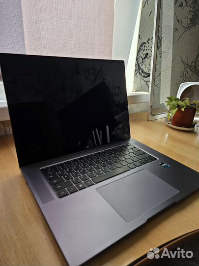 Huawei matebook 16s