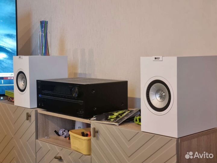 KEF Q150