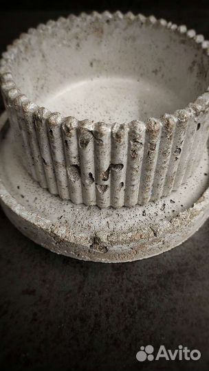 Кашпо, подносы, подсвечники из бетона. Свечи