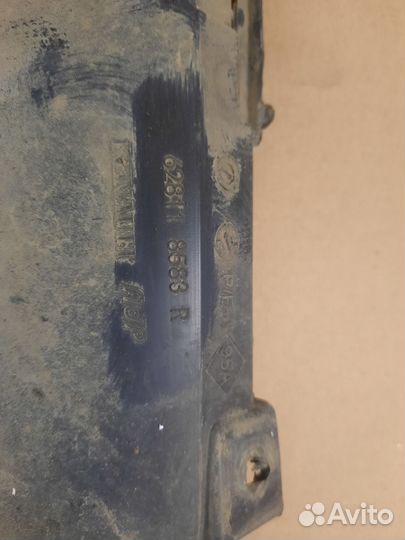 Дефлектор радиатора Renault duster