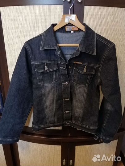 Джинсовая куртка