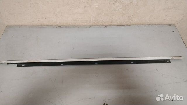 Уплотнитель стекла двери передний левый Audi A4 B7