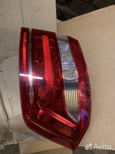 Правый задний фонарь LADA westa sw cros