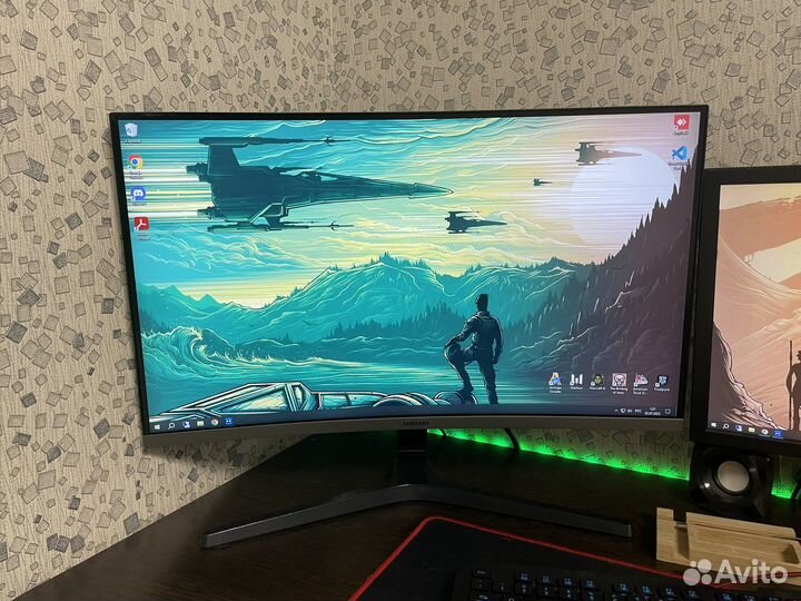 Изогнутый монитор Samsung C27R500FHI