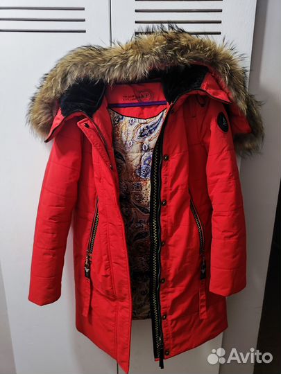 Парка зимняя с мехом 44 размер
