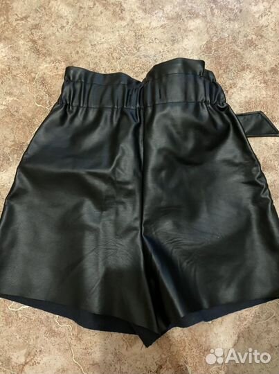 Шорты женские