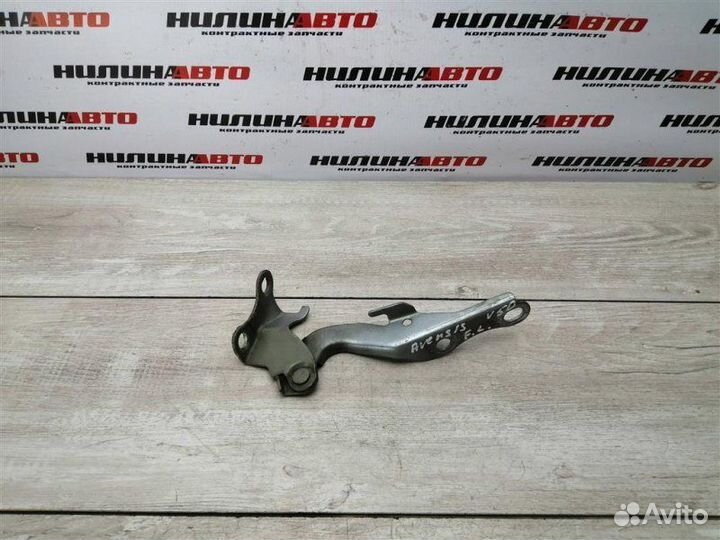 Петля капота левая Toyota Avensis 2 седан 1.8