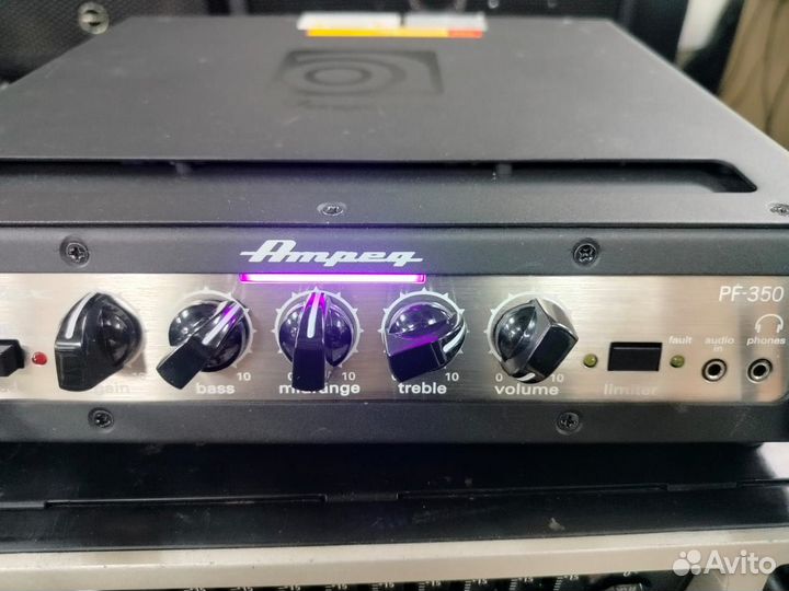 Басовый усилитель ampeg PF-350