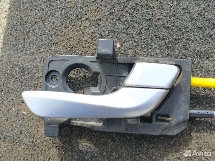 Замок передних правой двери hyundai solaris 2