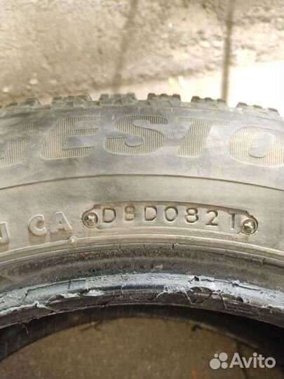 Bridgestone Blizzak Spike-02 185/60 R15