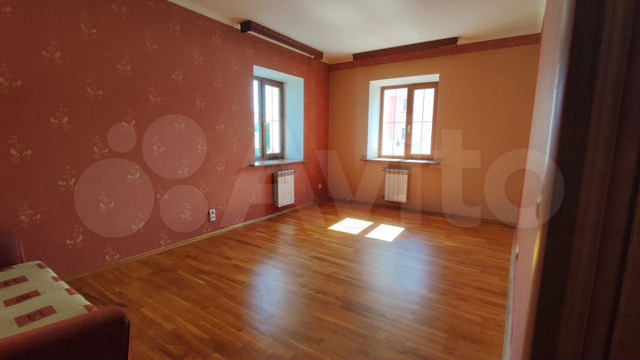 2-к. квартира, 60 м², 4/10 эт.