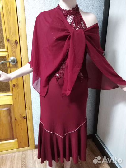 Вечернее платье