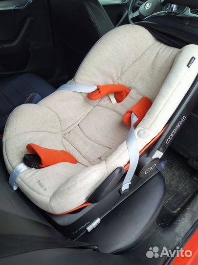 Автолюлька maxi cosi pebble с базой