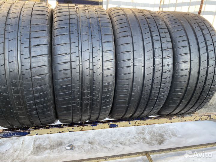 Michelin Pilot Sport 4 S 275/35 R20 и 285/35 R20 104Y