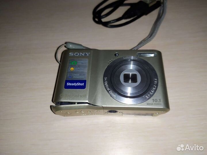 Фотоаппарат Sony DSC-S2000