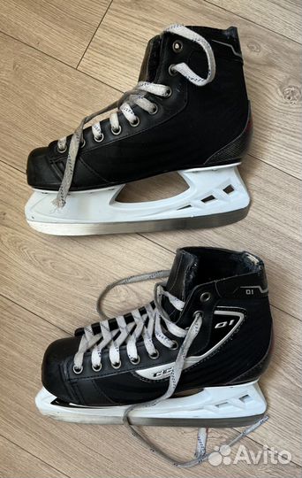 Коньки хоккейные ссм