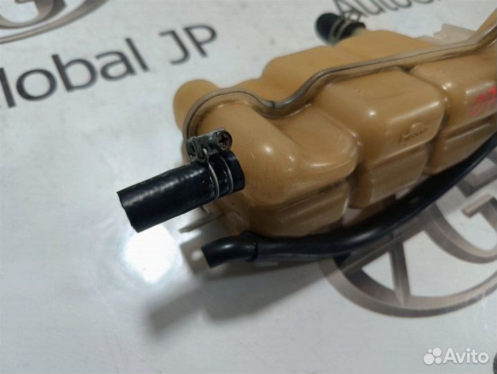 Бачок расширительный Nissan Safari WTY61 ZD30ddti