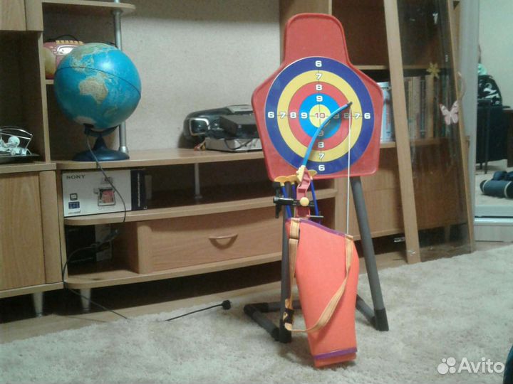 Детский лук со стрелами и лазерной указкой-прицел