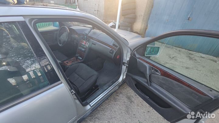 Mercedes-Benz E-класс 2.8 AT, 1999, 300 000 км