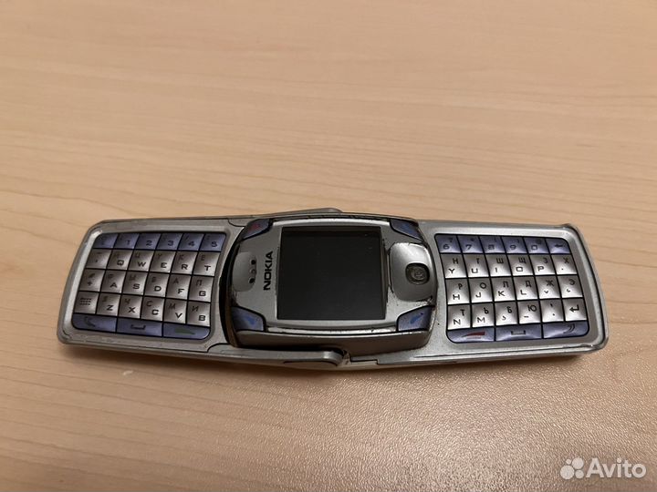 Телефон Nokia 6820