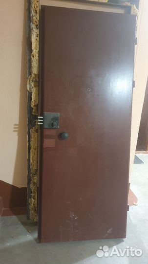 Железная дверь