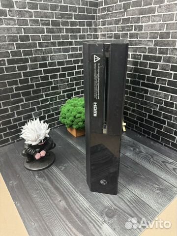 Игровая консаль Xbox one 500GB