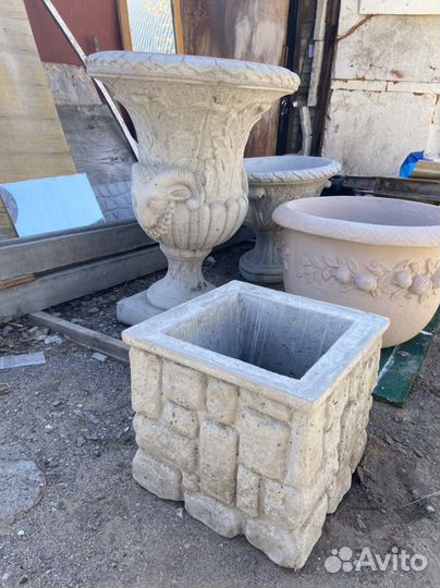 Уличные вазоны из бетона